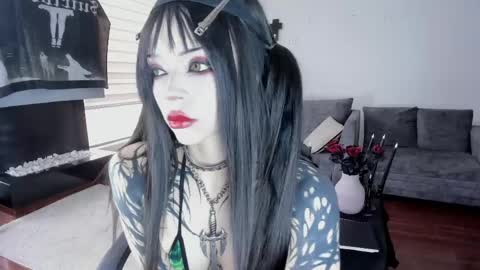 SOPHIE    online show from April 2026 07:15:01 PM