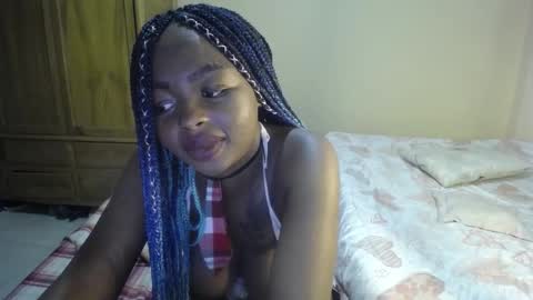Snapshot of zooee_p chatting on February 2025 06:13:02 PM Zooe online show from February 2025 06:13:02 PM