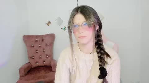 Alicie online show from November 2025 01:34:02 PM