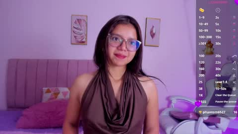 Zoe online show from April 2026 12:03:02 PM