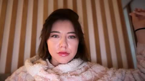 Melani online show from April 2026 12:39:01 PM