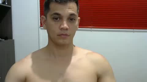 zoro_00 online show from February 2026 01:11:01 AM