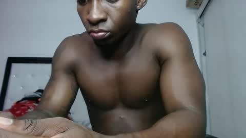 Snapshot of zousxxx chatting on January 2025 02:28:02 AM zousxxx online show from January 2025 02:28:02 AM