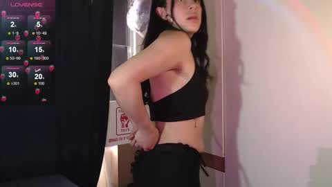 Snapshot of zowi_hottiee chatting on October 2025 07:12:01 PM cintya kors online show from October 2025 07:12:01 PM