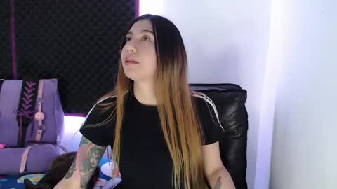 Snapshot of zpzphot chatting on October 2025 08:33:01 PM zpzphot online show from October 2025 08:33:01 PM