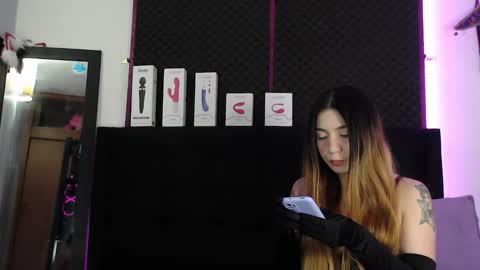 zpzphot online show from December 2025 09:19:02 PM