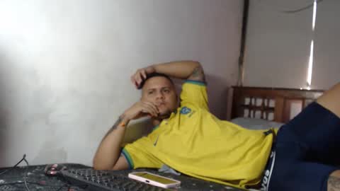 Snapshot of zues_gle25 chatting on April 2026 08:34:02 PM zues_gle25 online show from April 2026 08:34:02 PM