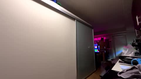 Zuko online show from February 2025 01:17:02 PM