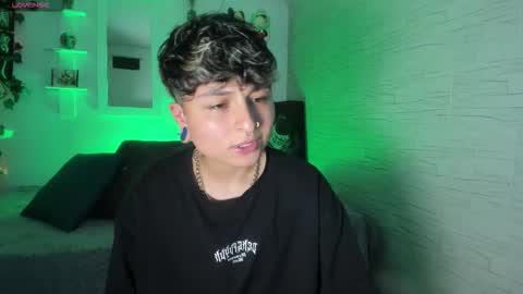 Zury Ramirez online show from October 2025 09:46:02 PM