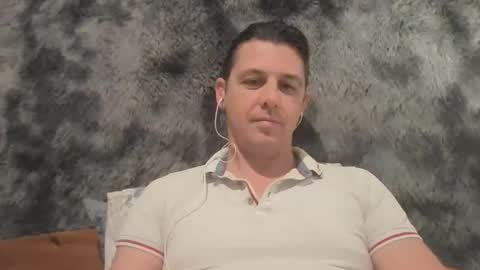 Snapshot of zyonart chatting on September 2025 08:12:02 PM Artnoyz Shower online show from September 2025 08:12:02 PM