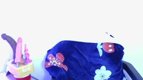 Zyra Vex online show from April 2026 12:30:01 AM