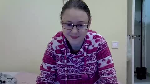 Zyuhre online show from December 2024 02:01:02 AM