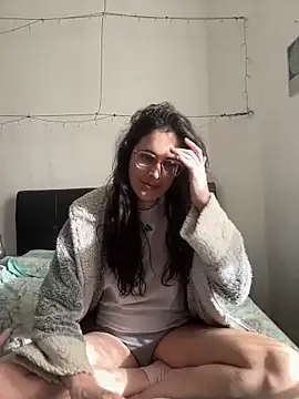 Lunaabbey online show from March 2026 07:20:02 AM