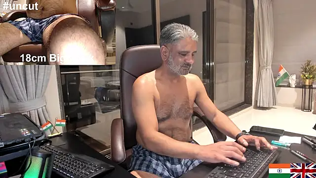 OnlineBossUK online show from January 2025 04:59:02 PM
