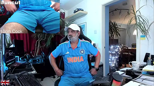 OnlineBossUK online show from October 2025 07:33:02 PM