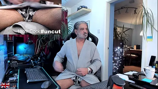 OnlineBossUK online show from December 2025 12:49:02 AM