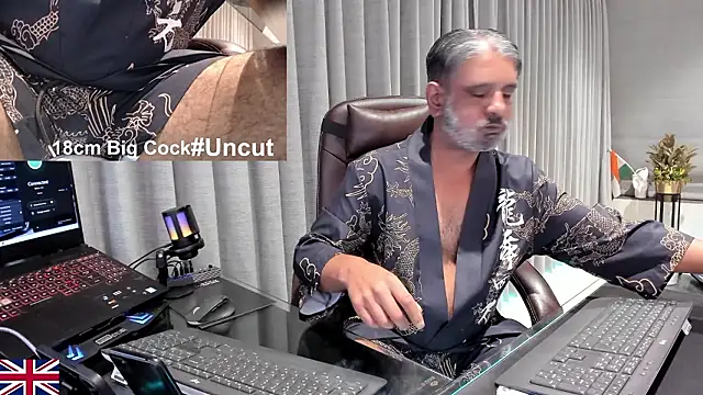 OnlineBossUK online show from February 2026 08:18:01 PM