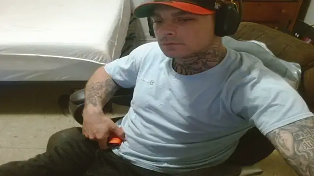 Snapshot of DADDY_KANE8--- chatting on July 2026 09:11:01 PM DADDY KANE8--- online show from July 2026 09:11:01 PM