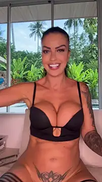 Snapshot of Helena_Karel chatting on June 2026 11:23:02 AM Helena Karel online show from June 2026 11:23:02 AM