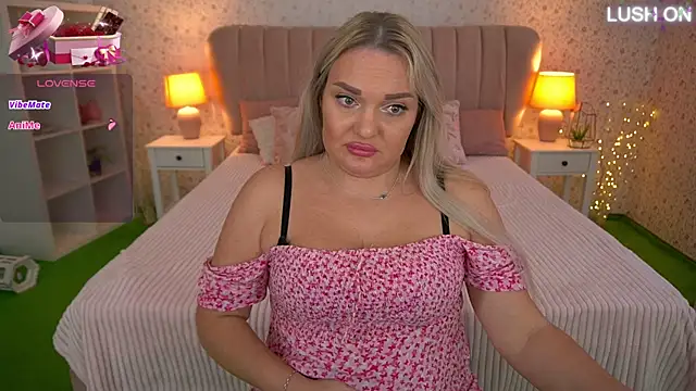 MissyMartinez online show from December 2024 12:01:02 PM