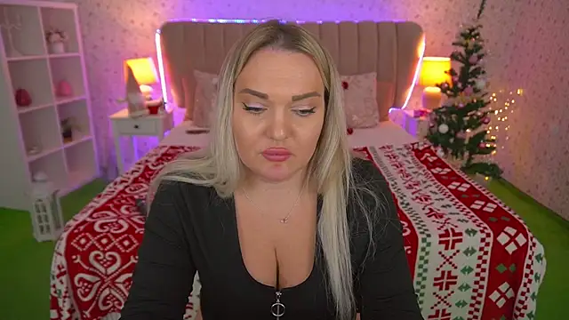 MissyMartinez online show from December 2024 11:49:02 AM