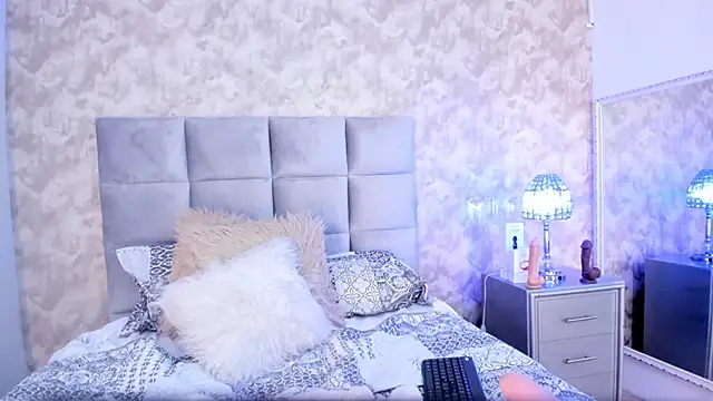 Snapshot of elizabeth_coleman chatting on January 2025 01:48:01 AM elizabeth coleman online show from January 2025 01:48:01 AM