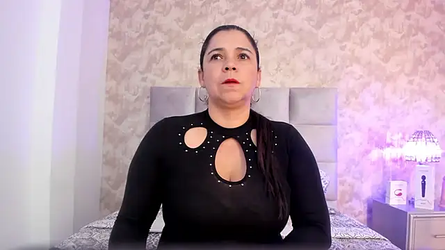 Snapshot of elizabeth_coleman chatting on February 2025 08:19:01 PM elizabeth coleman online show from February 2025 08:19:01 PM