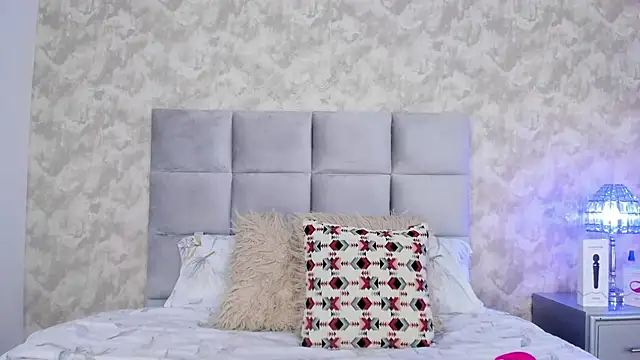 Snapshot of elizabeth_coleman chatting on September 2025 06:31:02 PM elizabeth coleman online show from September 2025 06:31:02 PM