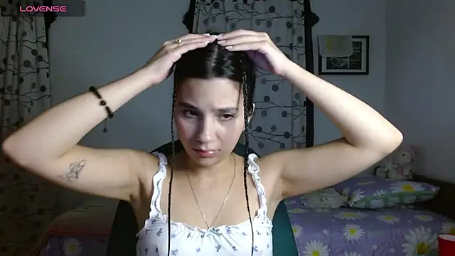 mia  lopez  online show from January 2025 04:47:01 AM