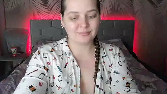 uliastar online show from January 2025 03:15:01 PM