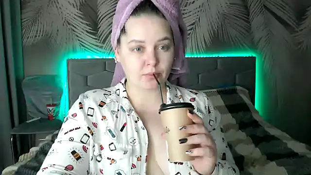 uliastar online show from January 2025 07:32:02 AM