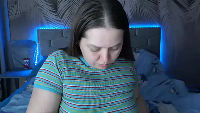 uliastar online show from February 2025 12:16:02 PM