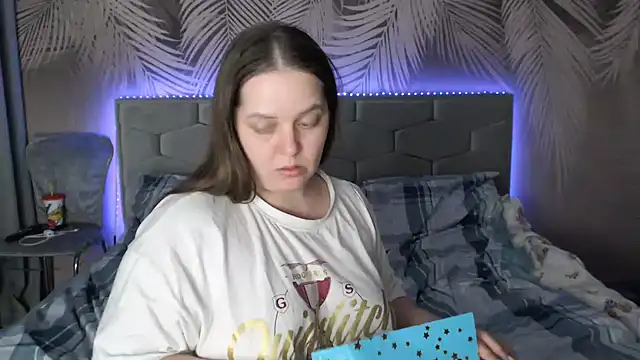 uliastar online show from March 2025 04:09:02 PM