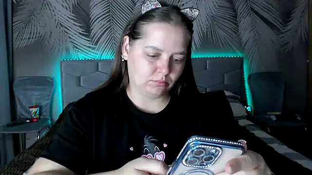 uliastar online show from September 2025 06:13:01 AM