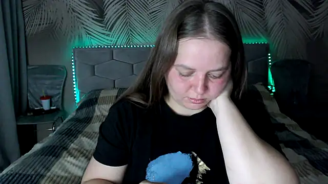 uliastar online show from September 2025 06:39:02 AM