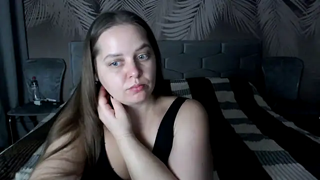 uliastar online show from November 2025 08:25:02 AM