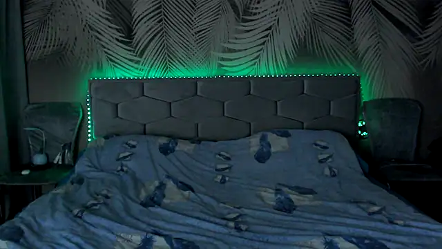 uliastar online show from April 2026 09:37:01 AM