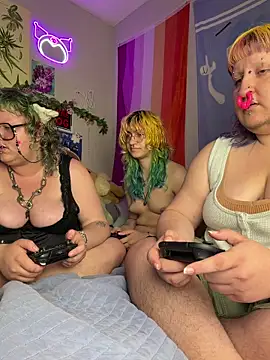 ivolustful online show from June 2026 08:33:02 PM