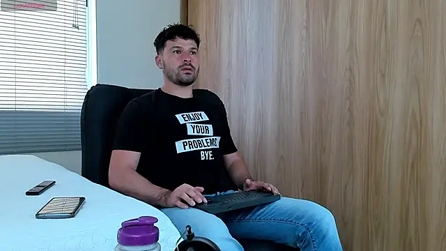 alexman fuck online show from April 2026 10:21:02 PM