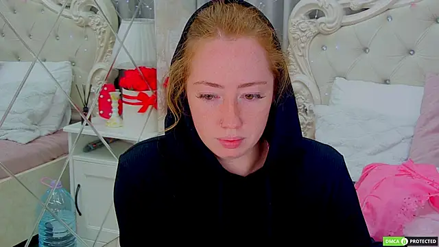 Snapshot of TinaBrook chatting on September 2025 04:23:02 AM TinaBrook online show from September 2025 04:23:02 AM