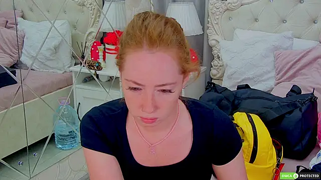 Snapshot of TinaBrook chatting on September 2025 03:50:02 AM TinaBrook online show from September 2025 03:50:02 AM