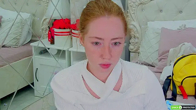 Snapshot of TinaBrook chatting on September 2025 04:02:02 AM TinaBrook online show from September 2025 04:02:02 AM