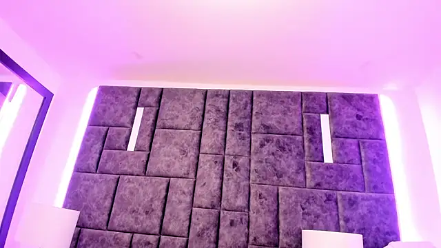 Petit-Rosse online show from January 2025 09:07:01 PM