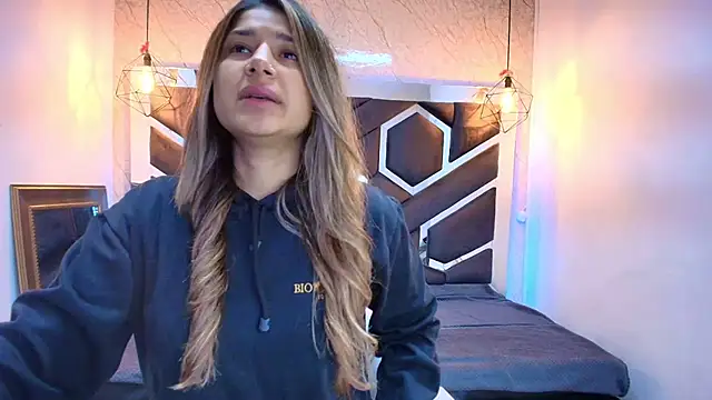 lilith nv online show from October 2025 11:50:02 AM