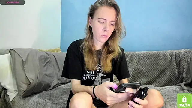 Kalisee  online show from December 2024 10:18:01 PM