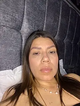 martina contreras online show from November 2025 02:04:01 PM