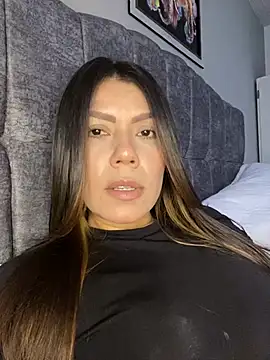 martina contreras online show from March 2026 09:06:01 PM