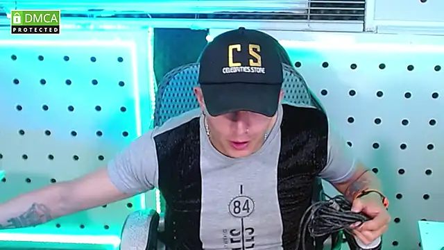 Darko0717 online show from October 2025 11:33:01 PM