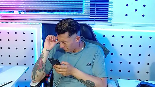 Darko0717 online show from December 2025 11:56:02 PM