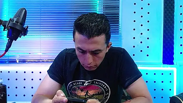 Darko0717 online show from March 2026 02:38:01 PM